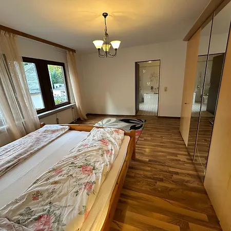 2 Zkb 4 Personen Appartamento Idar-Oberstein