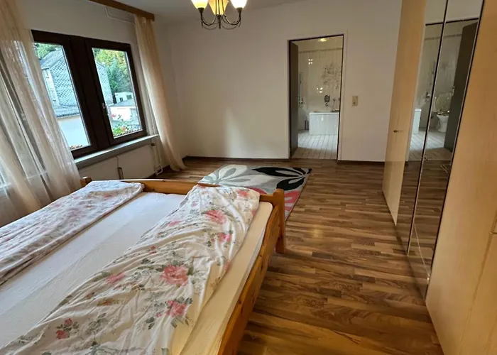 2 Zkb 4 Personen * Idar-Oberstein